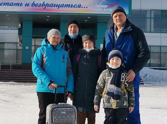 Иван Белеков исполнил новогоднее желание восьмилетнего Кирилла из алтайского села Майма